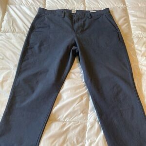 Gap straight taper chino 34x30